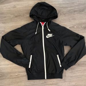 NIKE WINDBREAKER